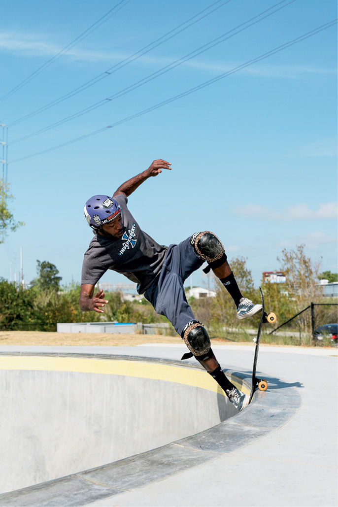 Jason Coulter &quot;blunt to fakie&quot; in the Pro Bowl