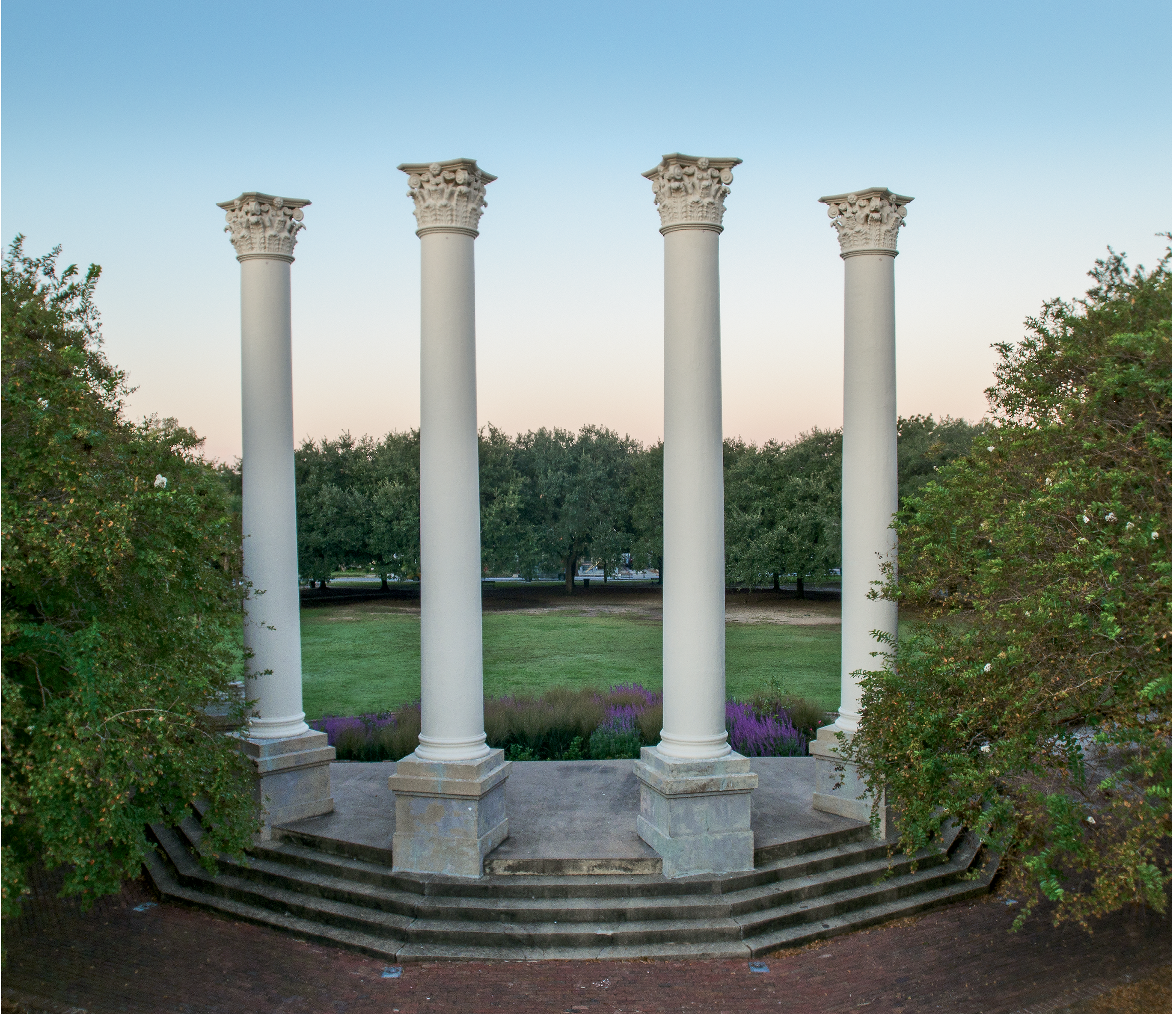 After the museum moved in 1980 to its new facility on Meeting Street, the old building caught fire and burned to the ground, leaving only its majestic Corinthian columns, today standing in Cannon Park.