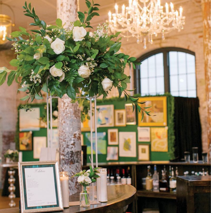 Works from Charleston artists were creatively displayed and auctioned off.