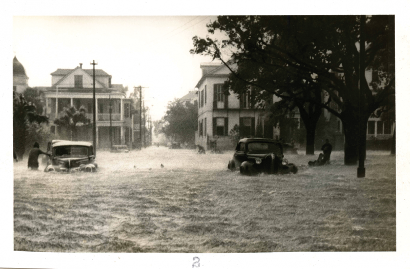 Cars flooded at the end of King Street and South Battery.