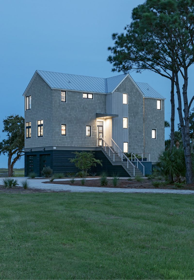 In search of a simpler life, a retired couple designed their Edisto Island home to pare down on belongings and immerse themselves in nature.
