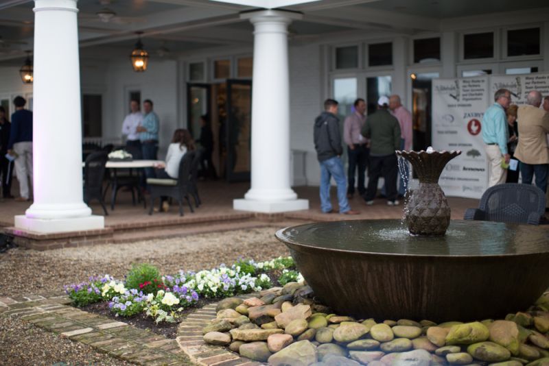 As they arrived, guests gravitated to the two outside bars.