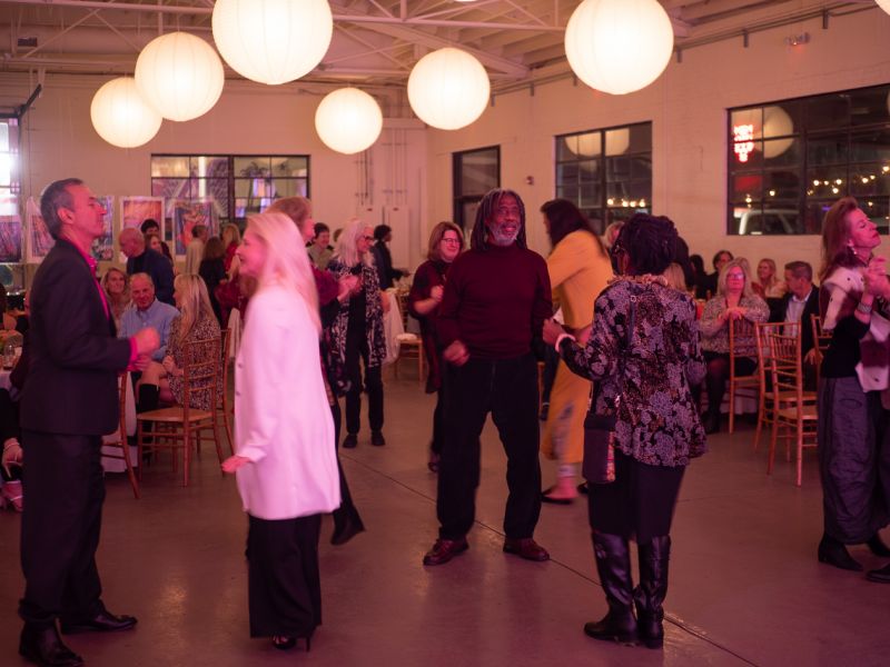 Charlton Singleton and Contemporary Flow kept guests on the dance floor.
