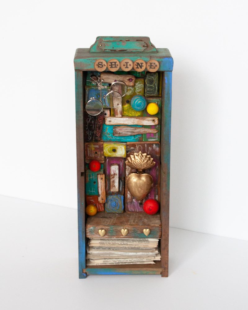 Wanderers #7 (assemblage, 5.5 by 3.5 inches, 2021)