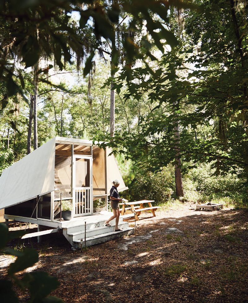 One of the “Zun” (a combo of the words “Zen” and “sun”) tent cabins on the property.